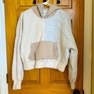 Abercrombie & Fitch Cropped Hoodie